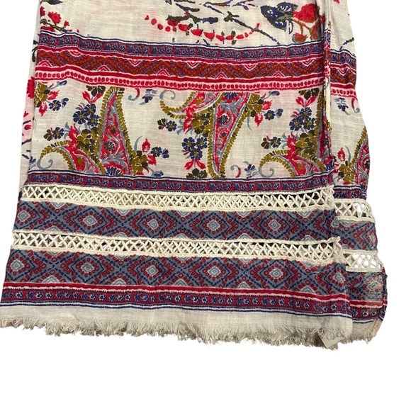 Lucky Brand Floral Print Lace Trim Scarf Cream Red Blue Womens Size One Size - Picture 2 of 4